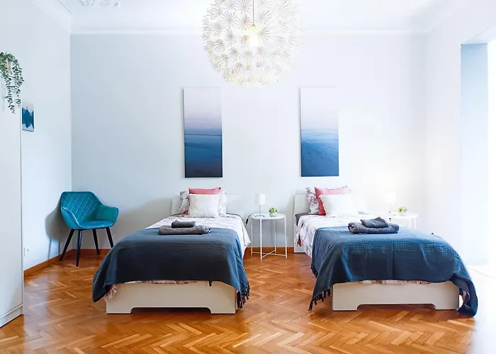 Barcelona Rooms - Pau Claris